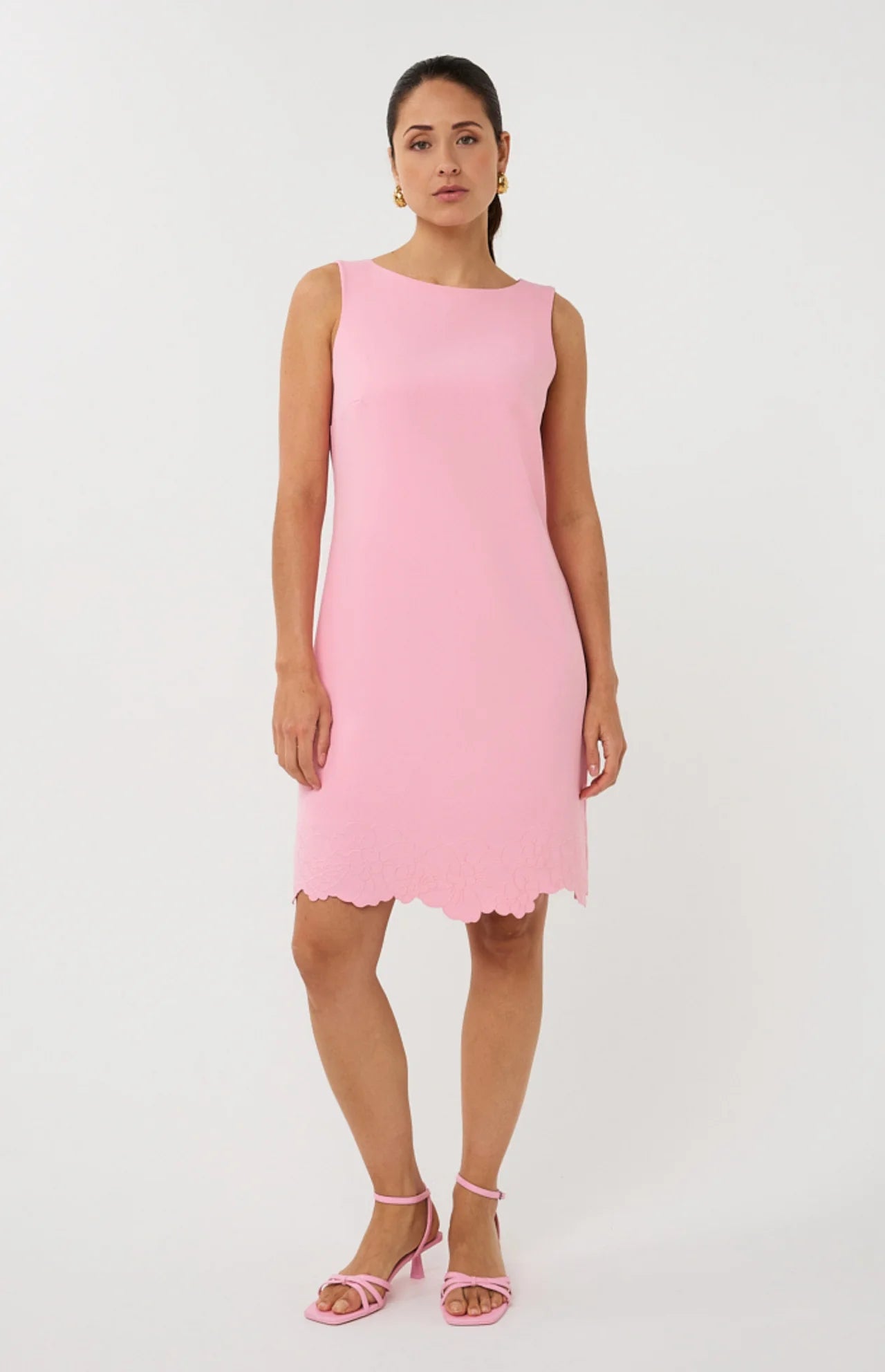 Sleeveless Embroidered Flowers Details Dress. Style ESQ05010