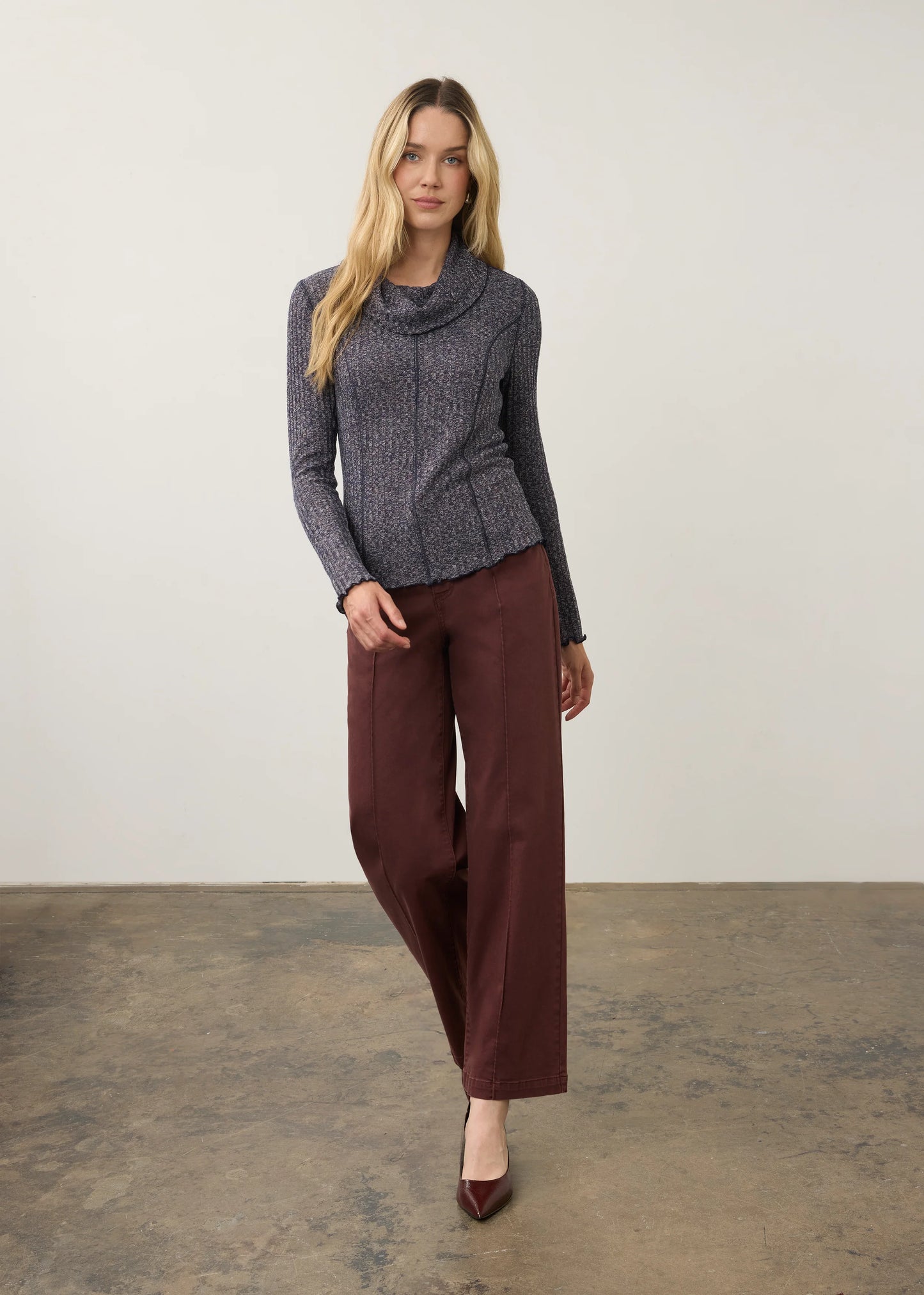 Long Sleeve Cowl Neck Top. Style FD3155135