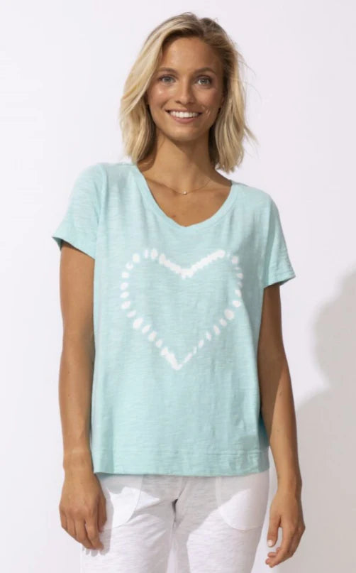 Heart Print V-Neck Short Sleeve Top. Style ESC52400