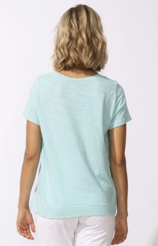 Heart Print V-Neck Short Sleeve Top. Style ESC52400