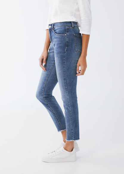 Christina Frayed Ankle Jean. Style FD5320809