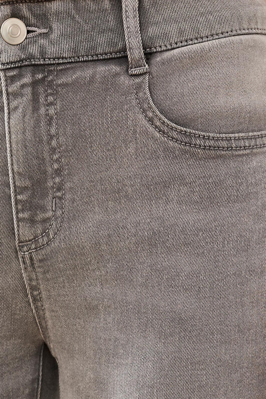 Audrey Hugging Cropped Denim. Style TR5887O-5100
