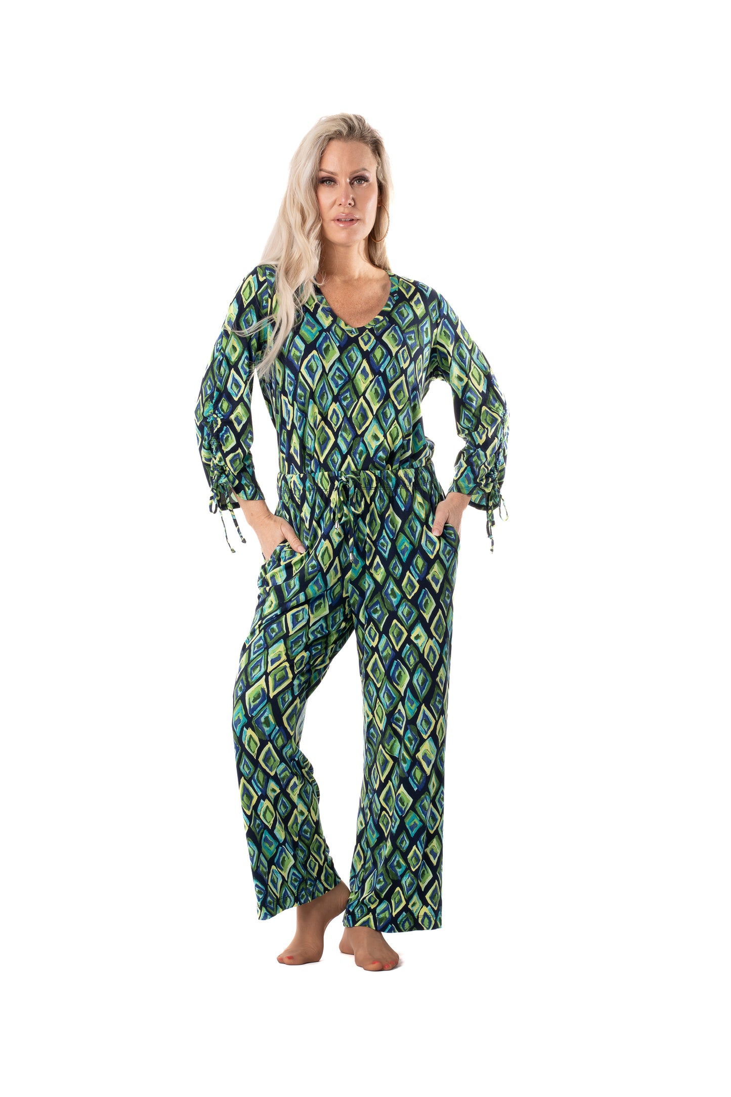 Gather Cuff Printed V-Neck Top. Style PE597-4578