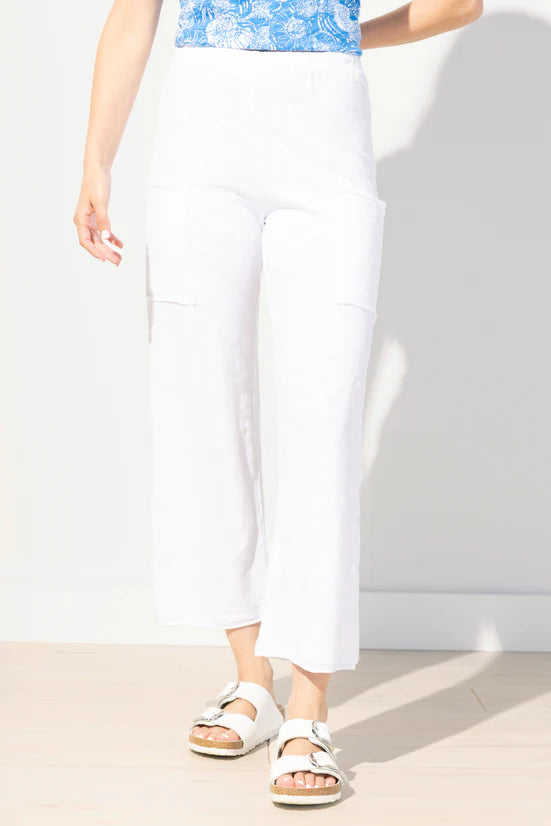 Cargo Patch Pocket Raw Trim Pull-On Capris. Style ESC60026S6