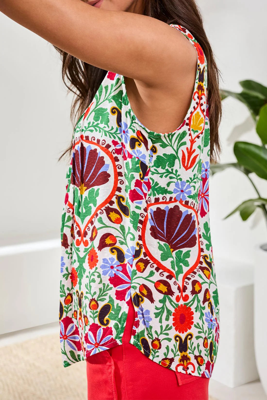 Lightweight Jacquard Pintuck Detail Sleeveless Top. Style TR6192O-5197