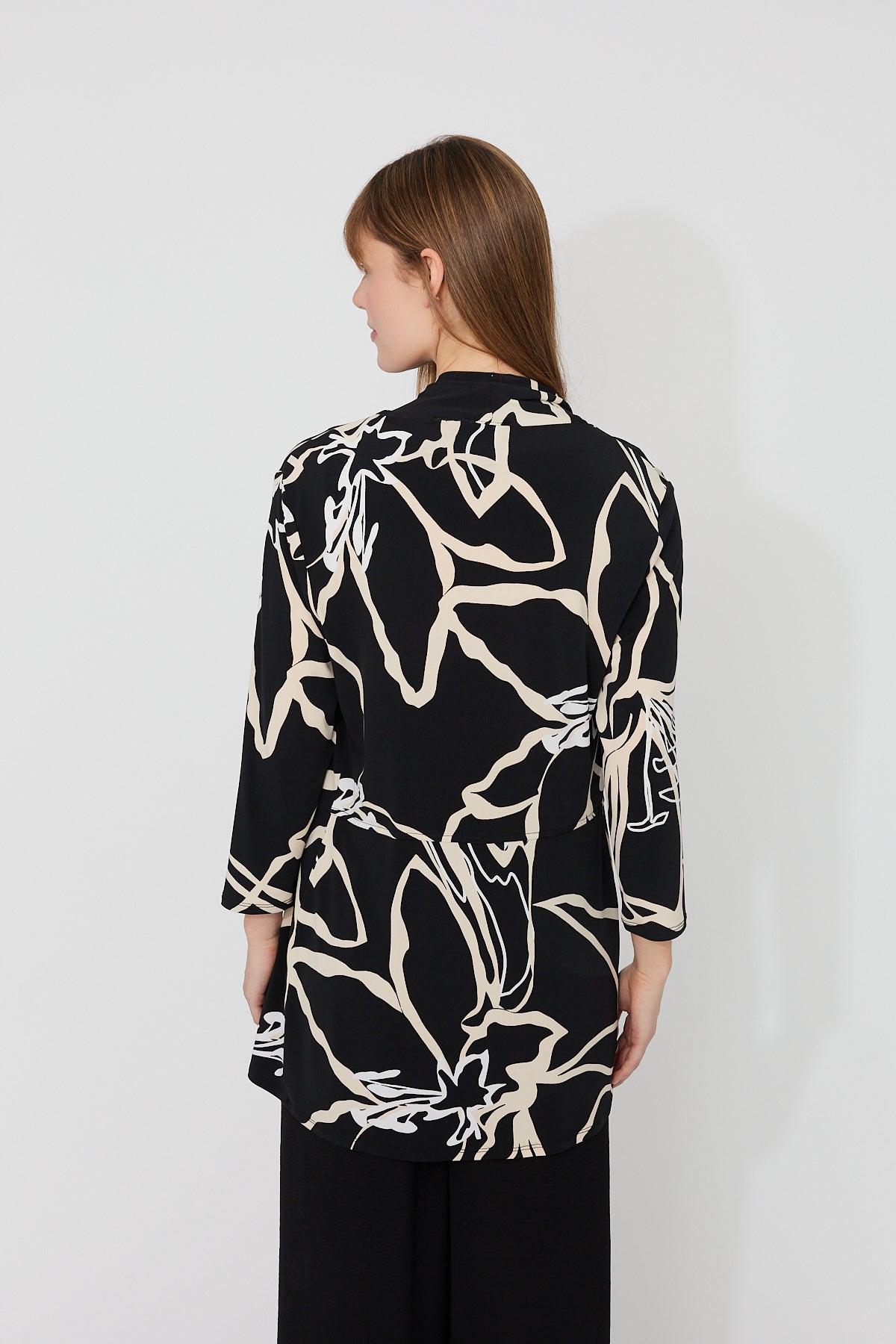 Abstract Black & Beige Print Open Front Cardigan. Style FL261226