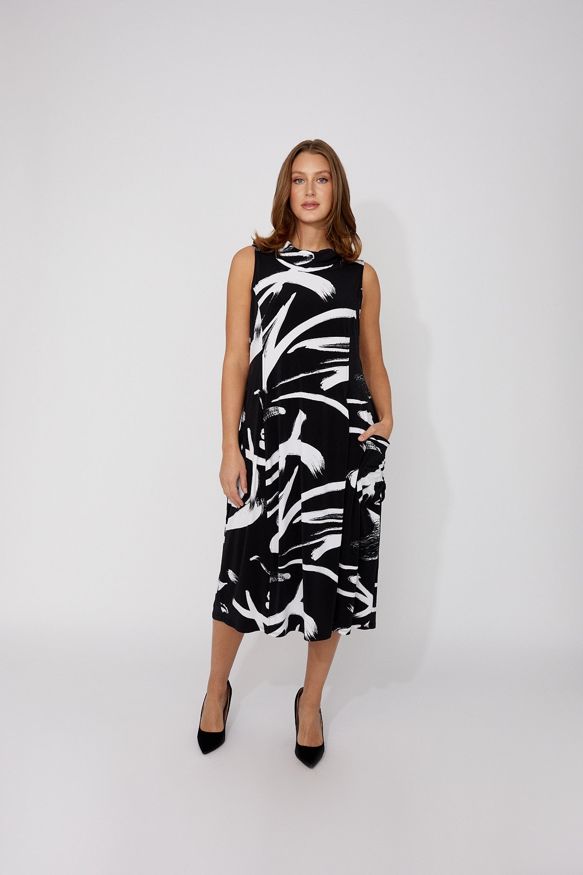 Abstract Print Sleeveless Midi Dress. Style FL266240