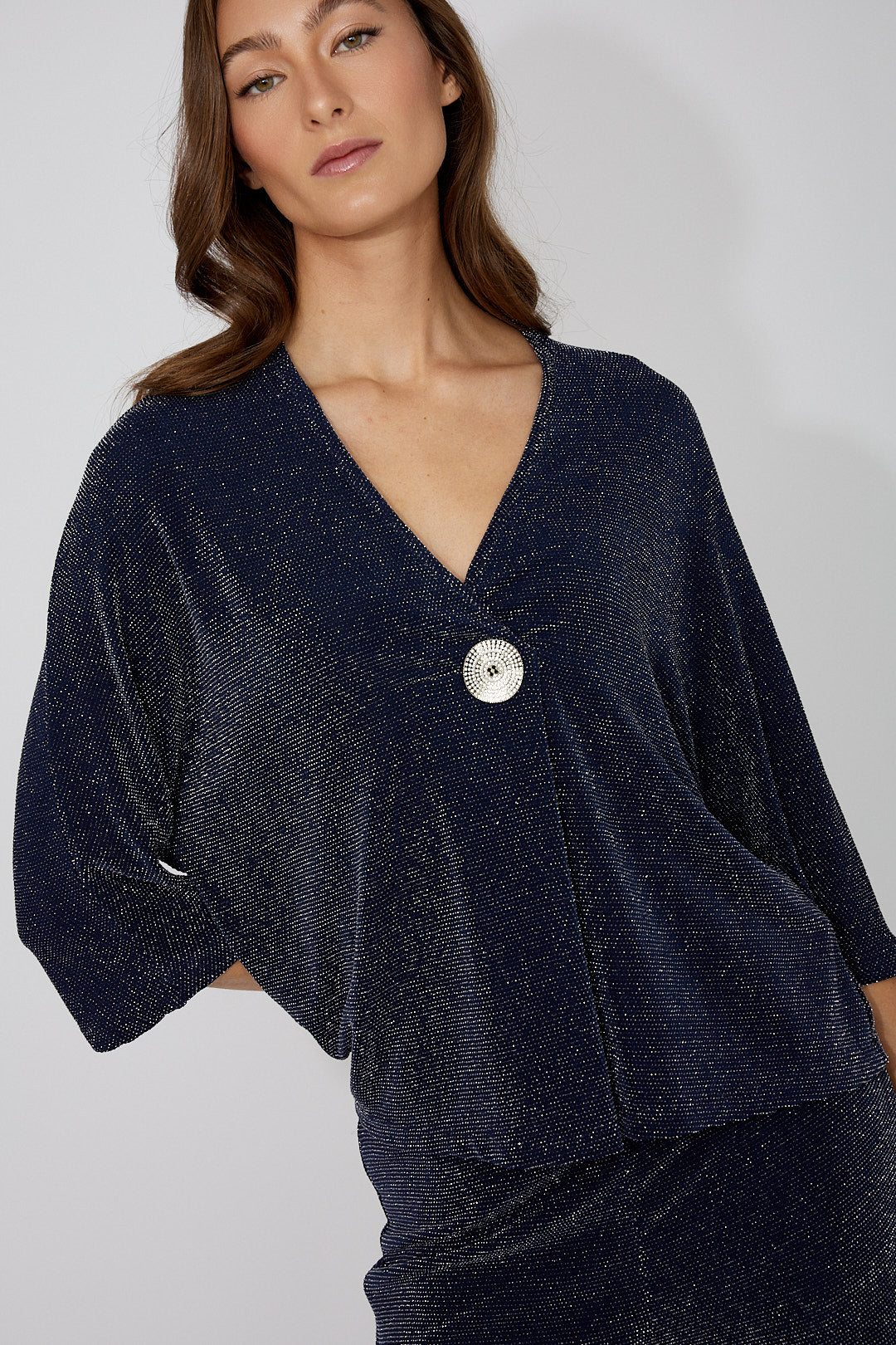 Glitter V-Neck 3/4 Sleeve Raglan Top. Style FL268226
