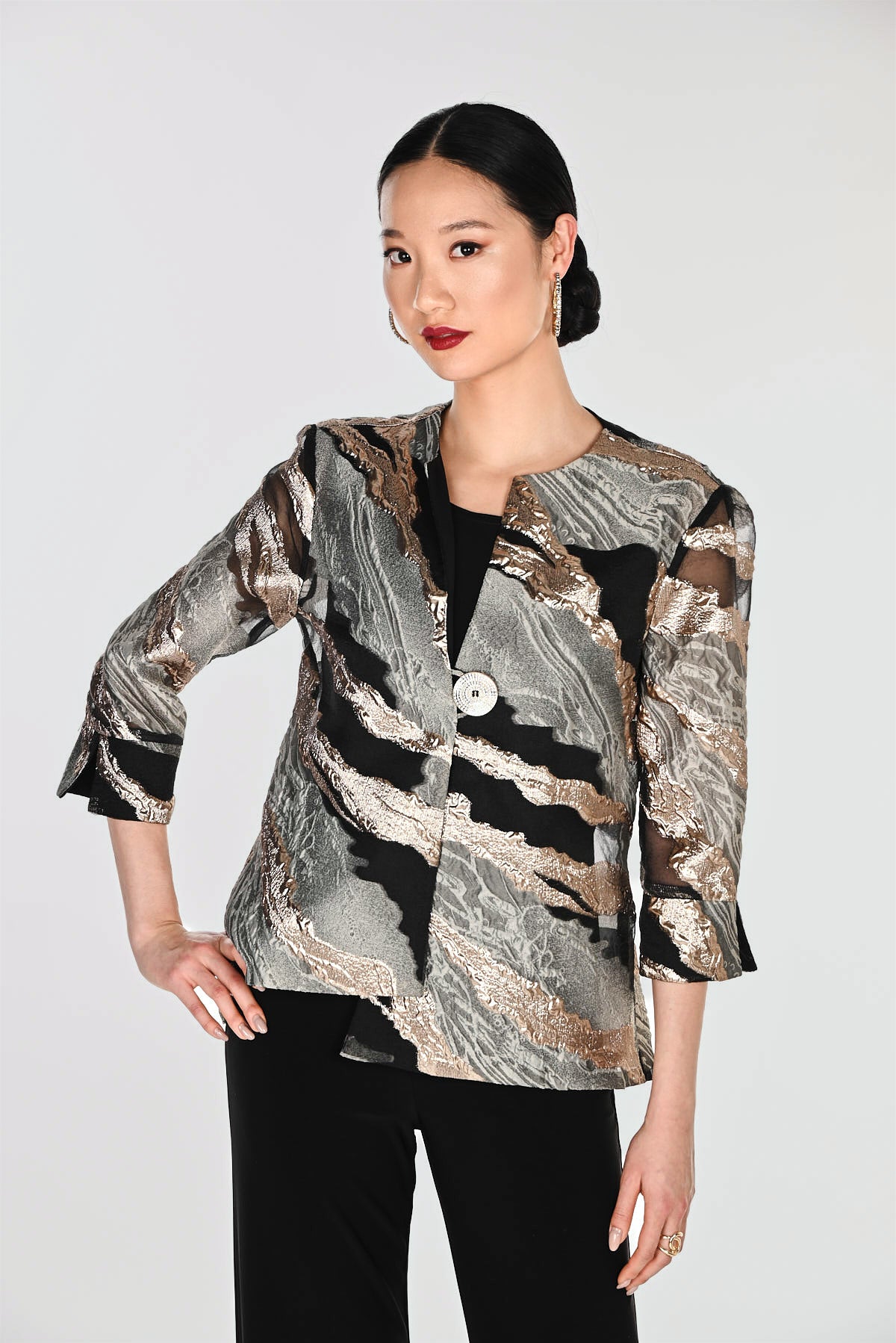 Abstract Weave Statement Button Swing Jacket. Style FL269368