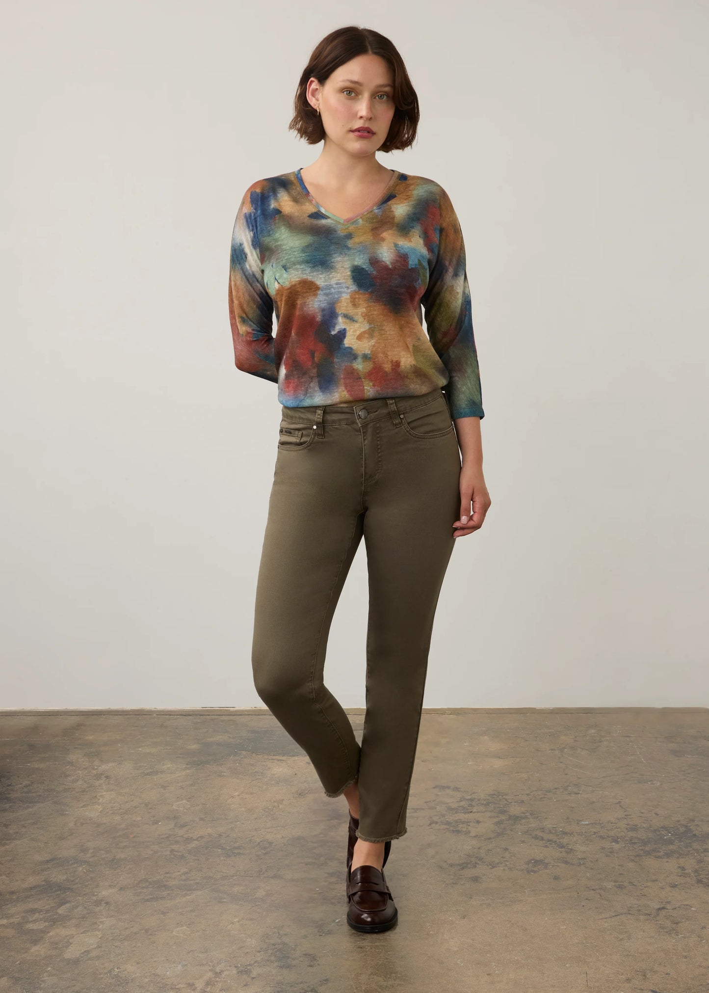 V-Neck Drop Shoulder Abstract Print Top. Style FD3556451