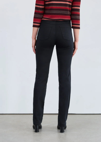 Suzanne Straight Leg Jean. Style FD6864511