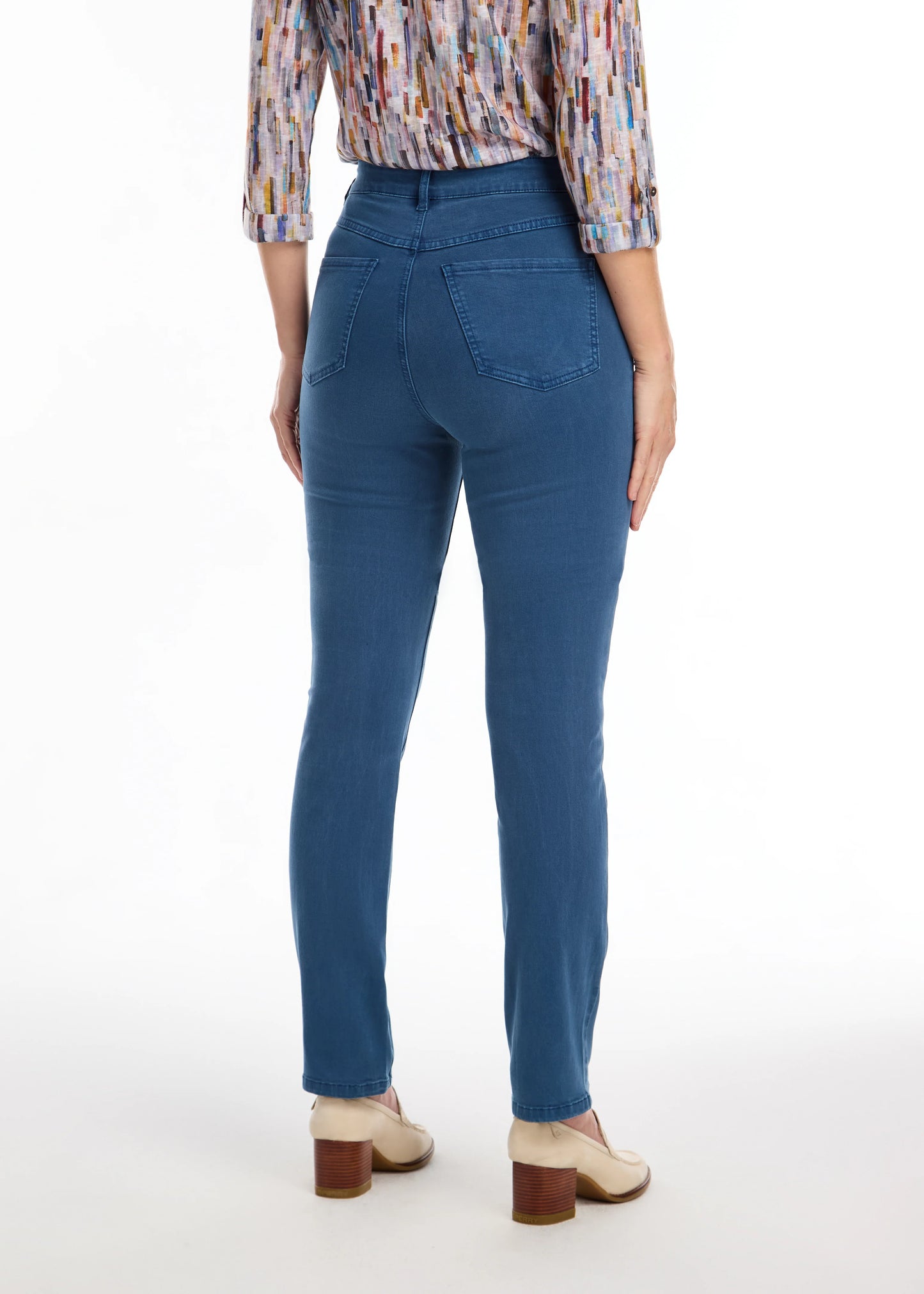 Petite Suzanne Straight Leg Jean. Style FD8864511