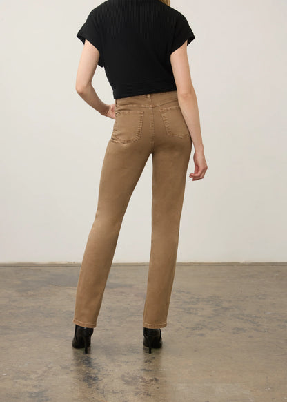 Petite Suzanne Straight Leg. Style FD8864511