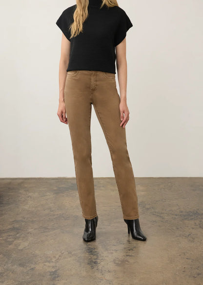 Suzanne Straight Leg Jean. Style FD6864511