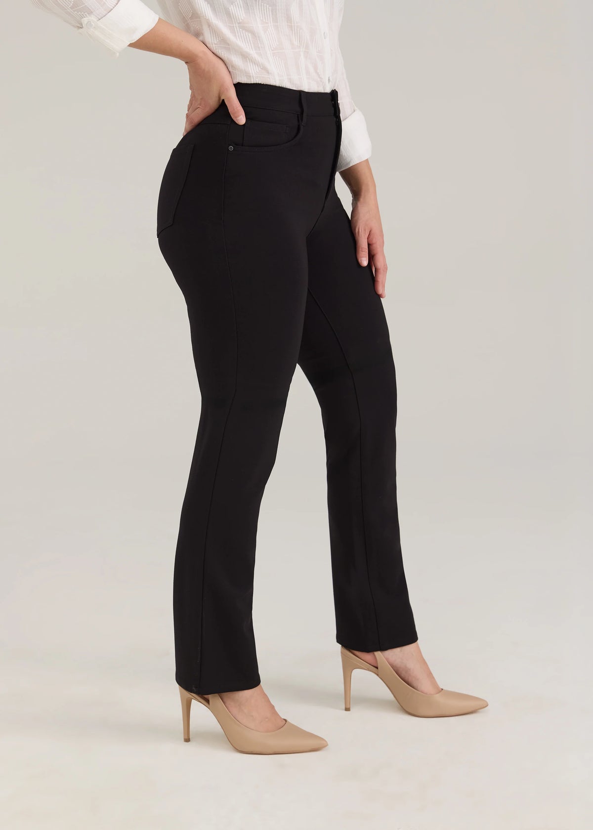 Petite Ponte Suzanne Straight Leg Pant. Style FD8922396