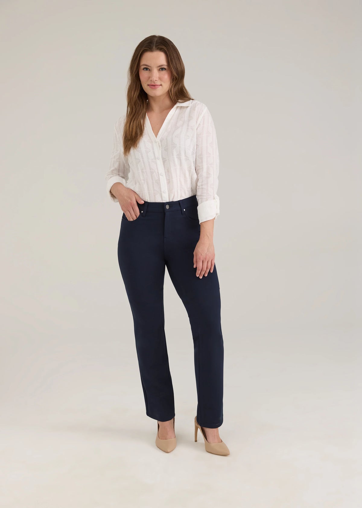 Petite Ponte Suzanne Straight Leg Pant. Style FD8922396