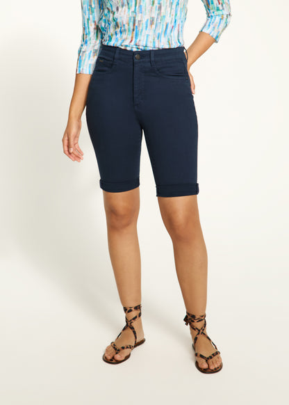 Suzanne Rolled Cuff Bermuda Shorts. Style FD6929511