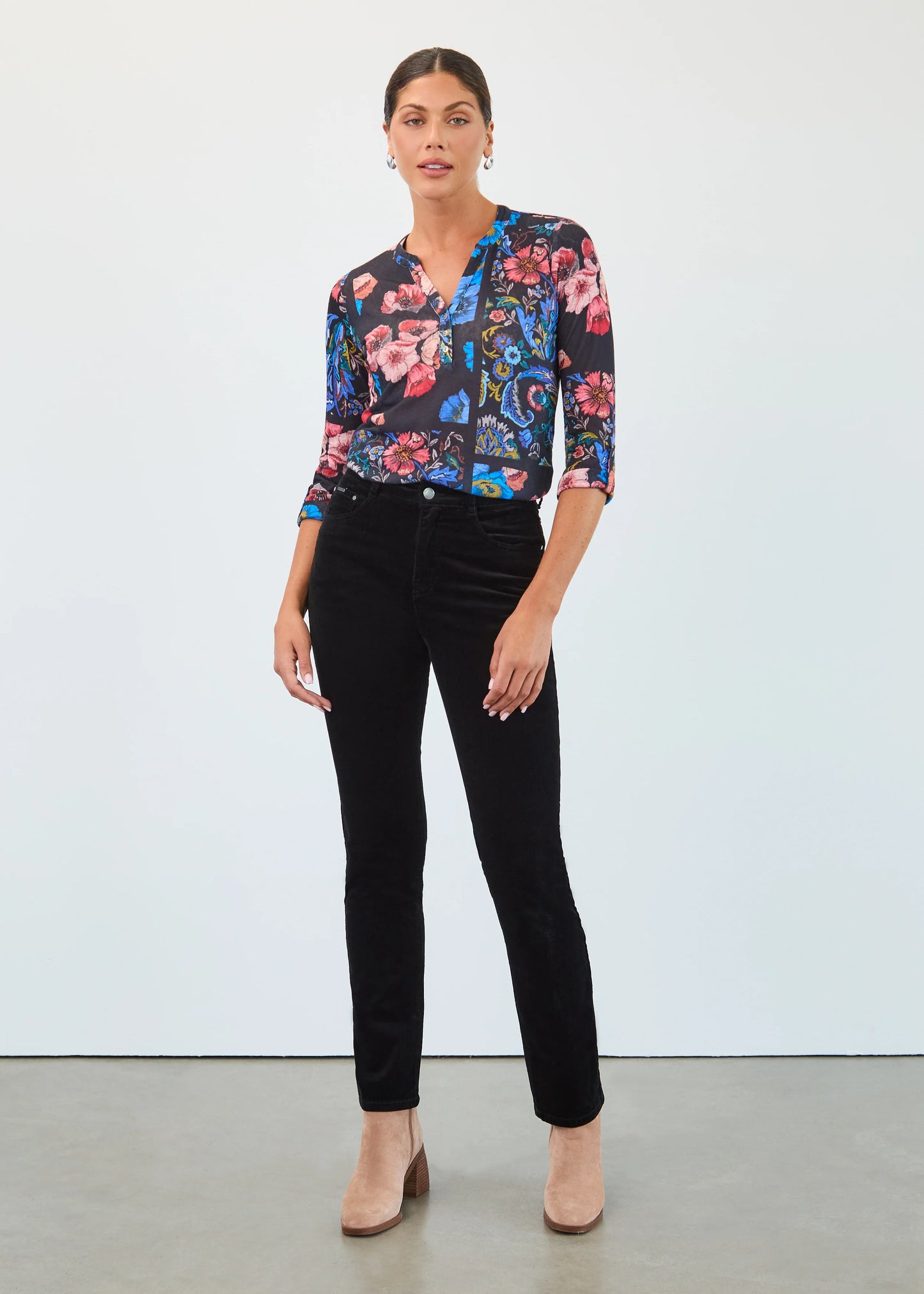 Petite Suzanne Straight Leg Corduroy Jean. Style FD8937491