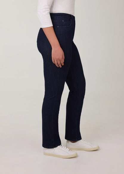 Petite Suzanne Straight Leg Jean. Style FD8953250
