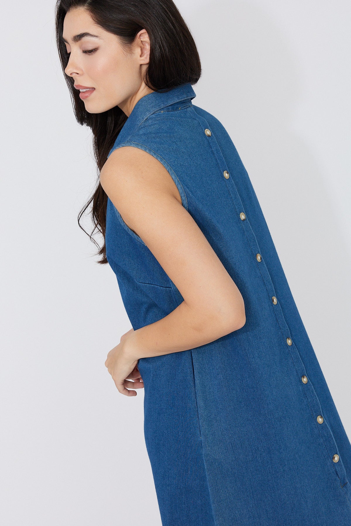 Sleeveless Button Front Midi Dress. Style CK36084