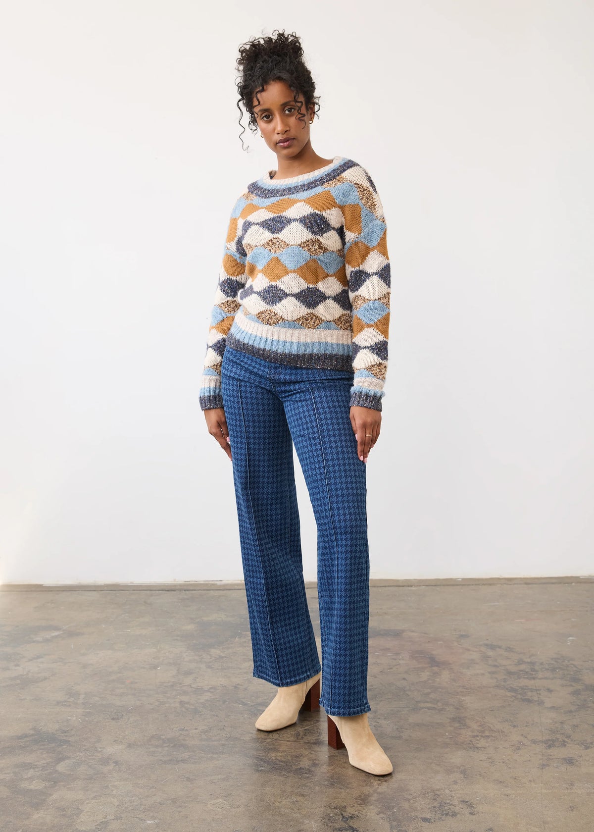 Long Sleeve Boat Neck Sweater. Style FD10087876