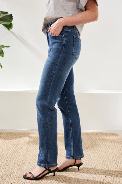 Petite Sophia Curvy Straight Leg Jean. Style TR7572U-5050