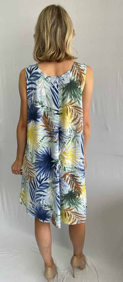 Palm Print Sleeveless Dress. Style SW77225