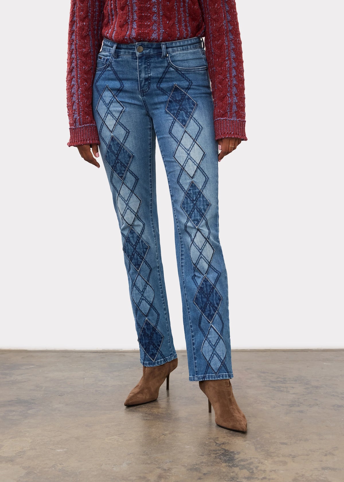 Christina Straight Leg Geometric Applique Statement Jeans. Style FD5153779