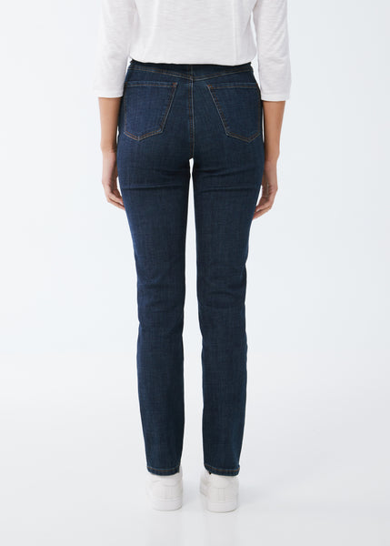 Petite Suzanne Slim Straight Leg Jean. Style FD8847809