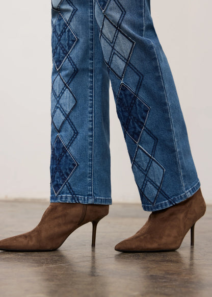 Christina Straight Leg Geometric Applique Statement Jeans. Style FD5153779