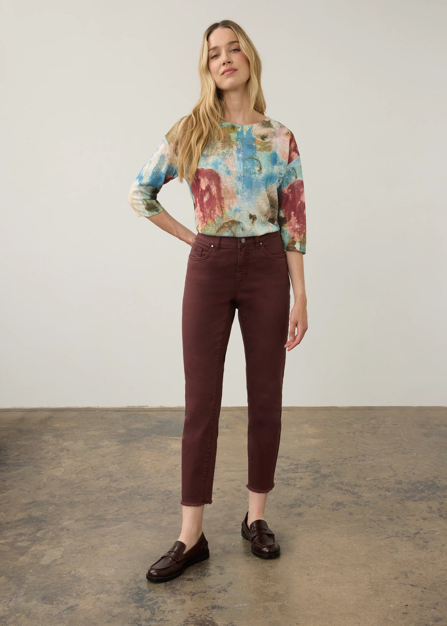 3/4 Sleeve Drop Shoulder Crew Neck Abstract Print Top. Style FD3279451