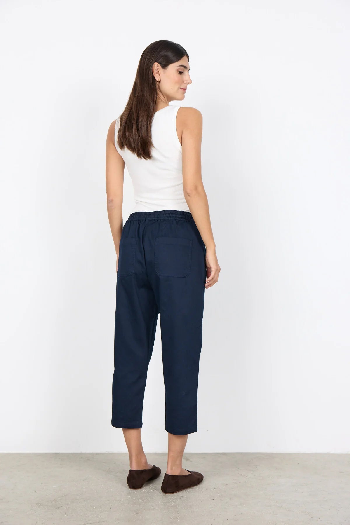 Pull-On Elastic Waist Solid Colour Cropped Pant. Style SOYA18042