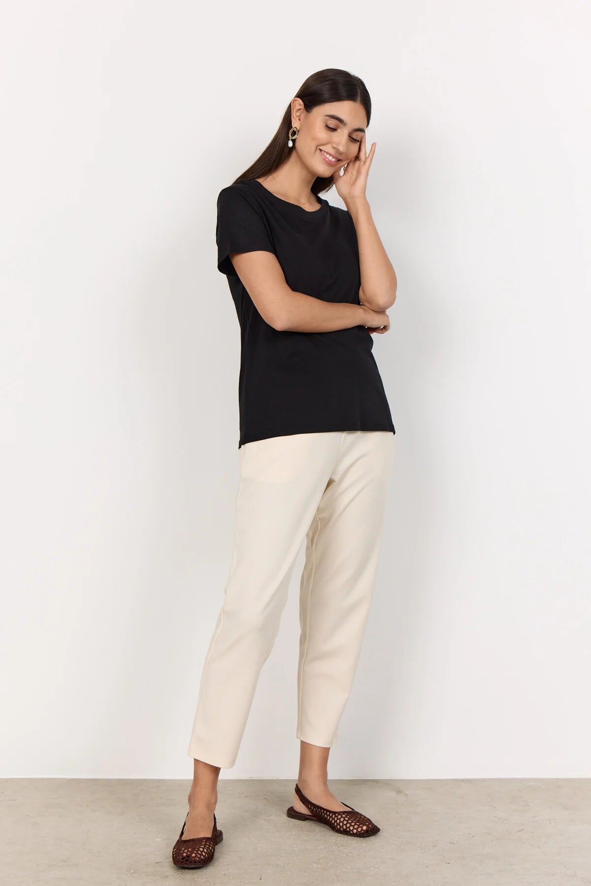 Basic Cotton Short Sleeve Round Neck Top. Style SOYA25689