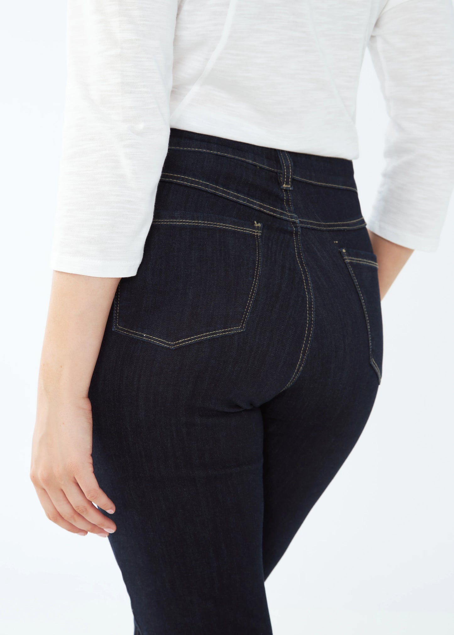 Peggy Straight Leg Jean. Style FD6804630