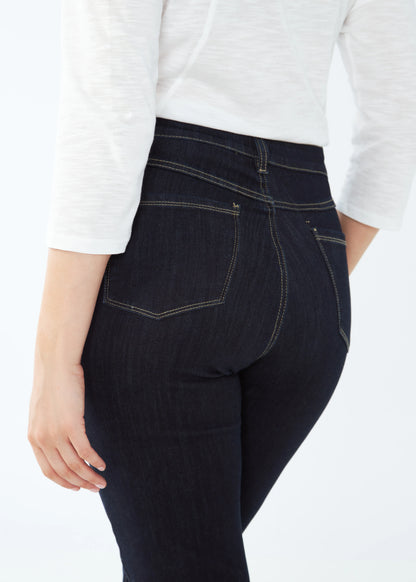 Peggy Straight Leg Jean. Style FD6804630