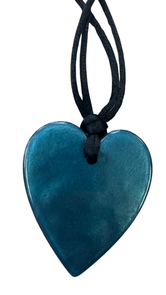 Colourful Statement Collection - Small Teal Reversable Heart Necklace. Style 50602049261Q00