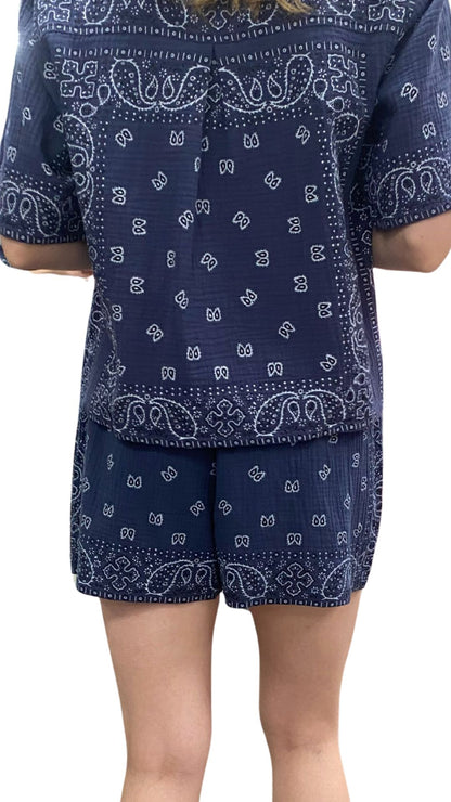 Elastic Waist Bandana Print Short. Style SHNP5753