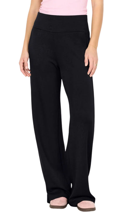 Soft Black High Waist Straight Leg Pant. Style SOYA27430