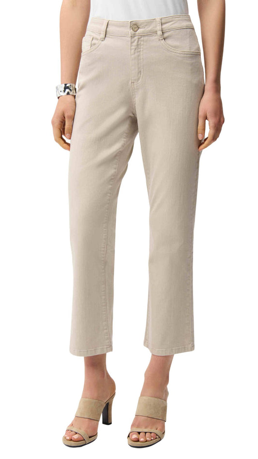 Margot Classic Straight Leg Cropped Jeans. Style JR261995