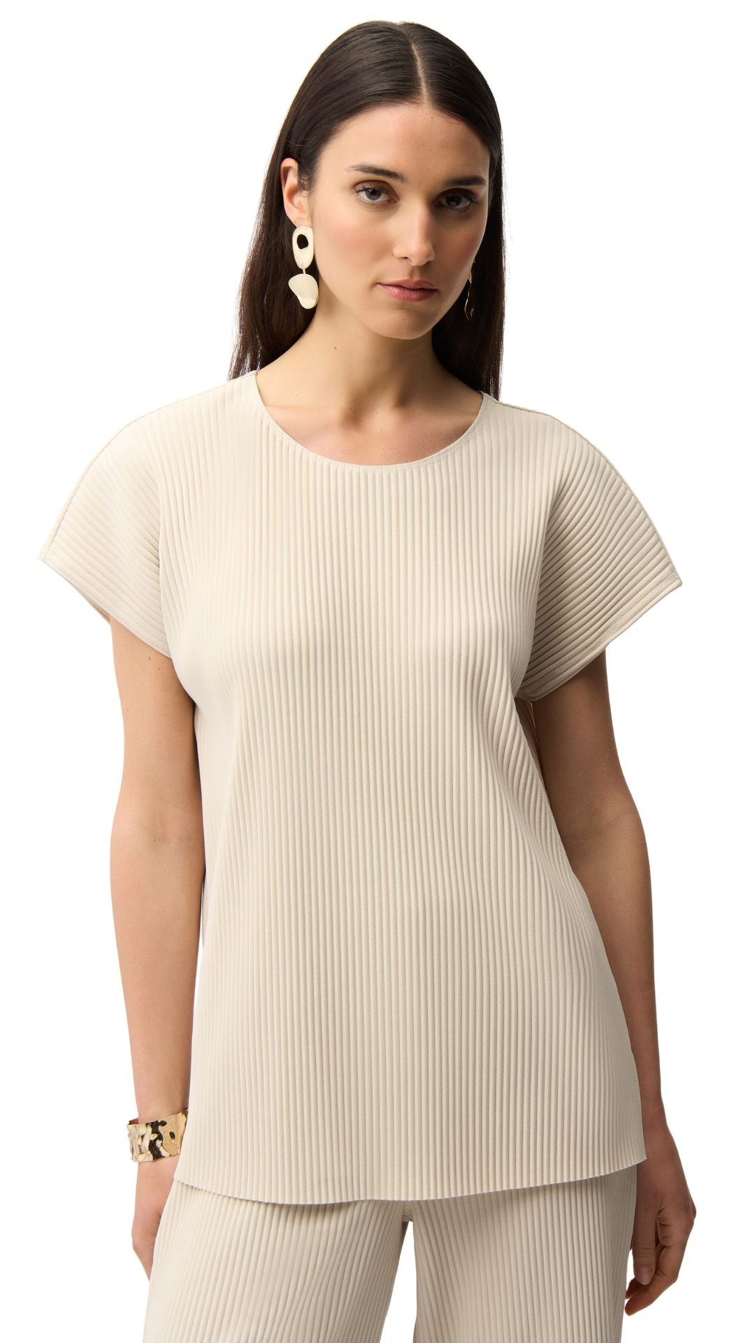 Ribbed Round Neck Cap Sleeve Top. Style JR261192