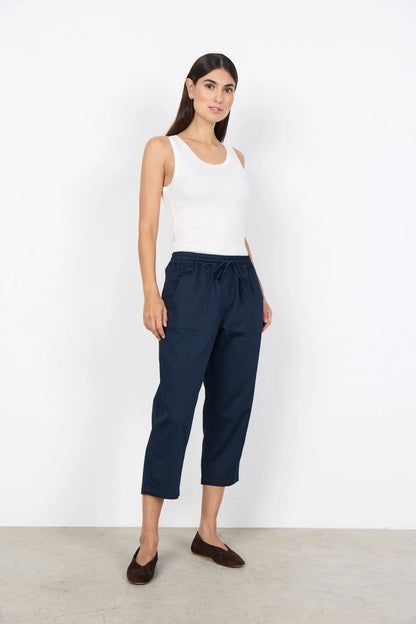 Pull-On Elastic Waist Solid Colour Cropped Pant. Style SOYA18042