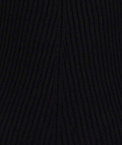 Ribbed Knit Half Sleeve Basic Black Top. Style ESQ27507