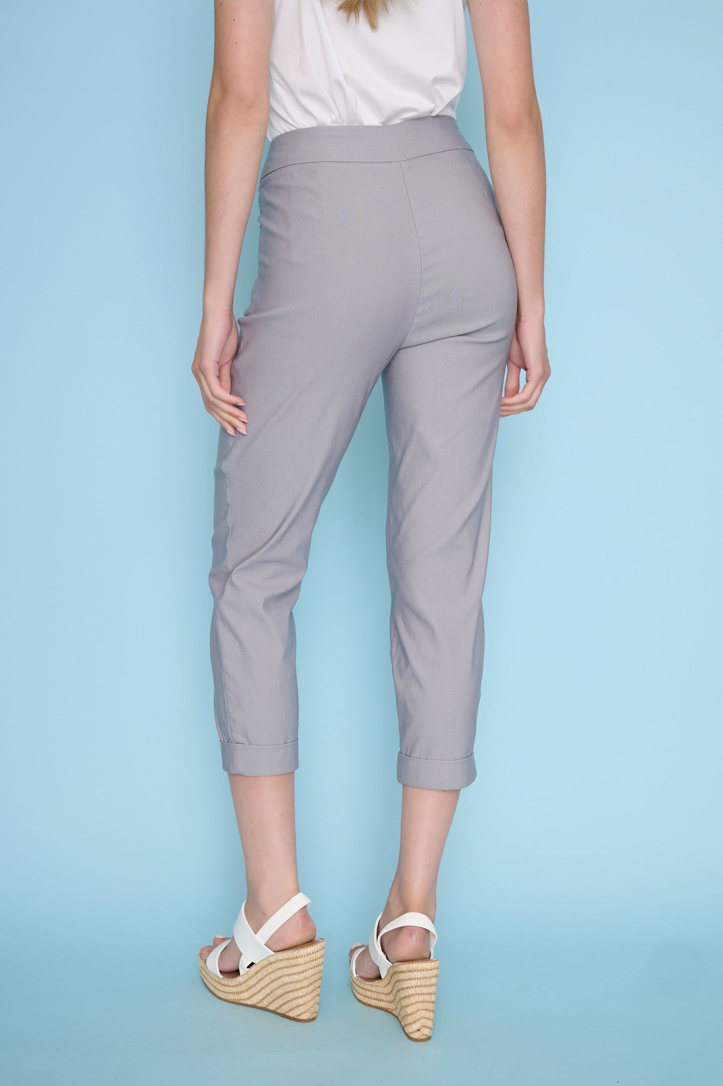 Stretchy Pull-On Cuffed Leg Capri. Style PYGM029