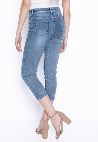 Front Studded Straight Leg Cropped Jeans. Style PYJ6002