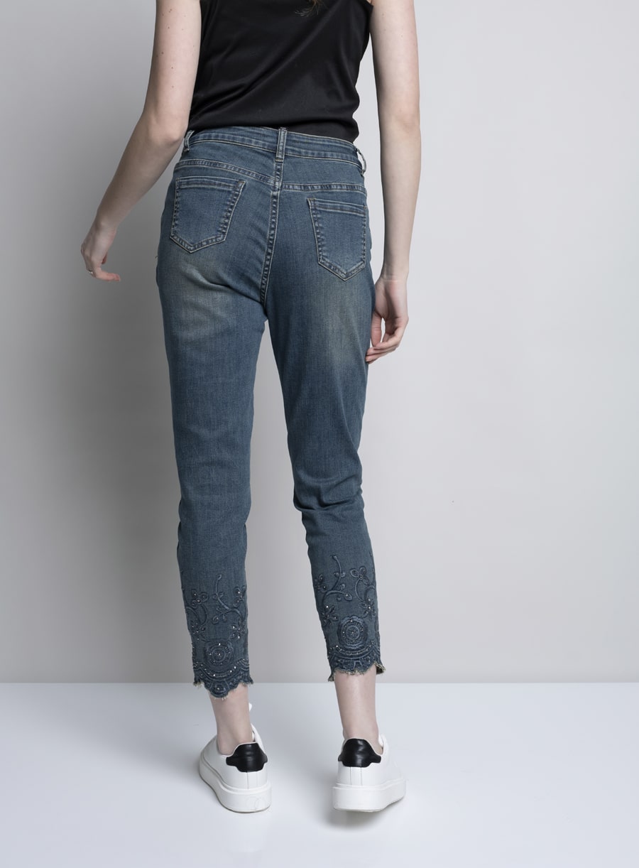 Embellished Ankle Length Jeans. Style PYL6043