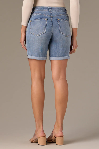 Mid Rise Cuffed Denim Short. Style WWP822N3HD
