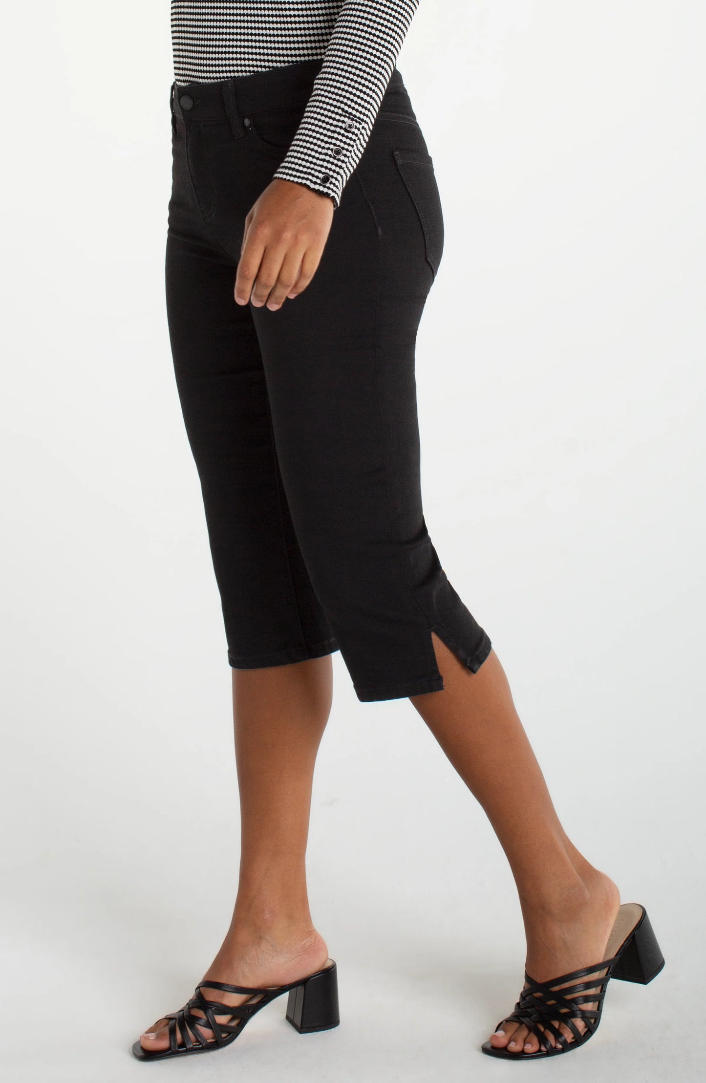 Slitted Classic Straight Leg Capri. Style LVLM2748EX