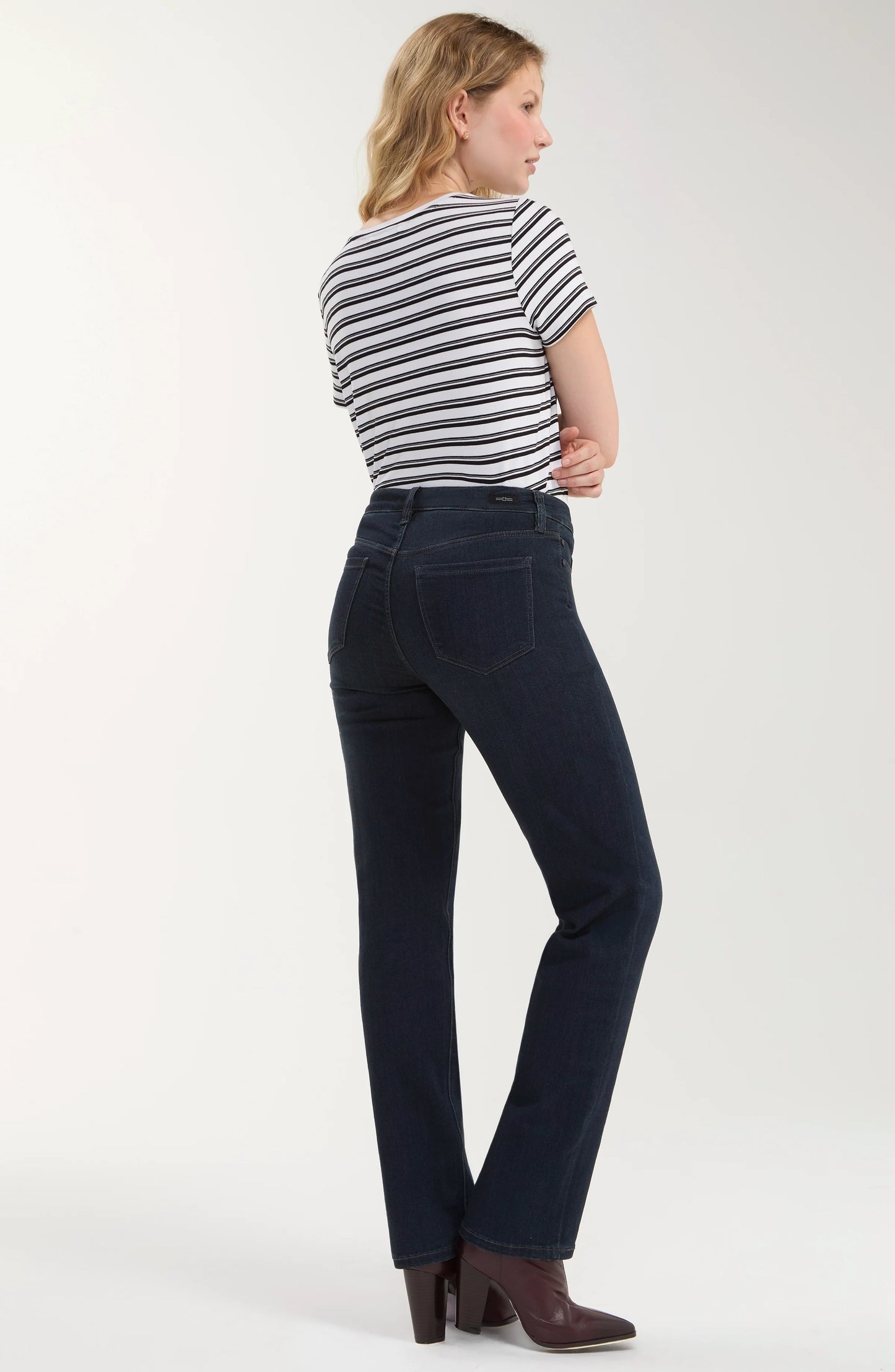 Kennedy Straight Leg Jean. Style LVLM3000F80