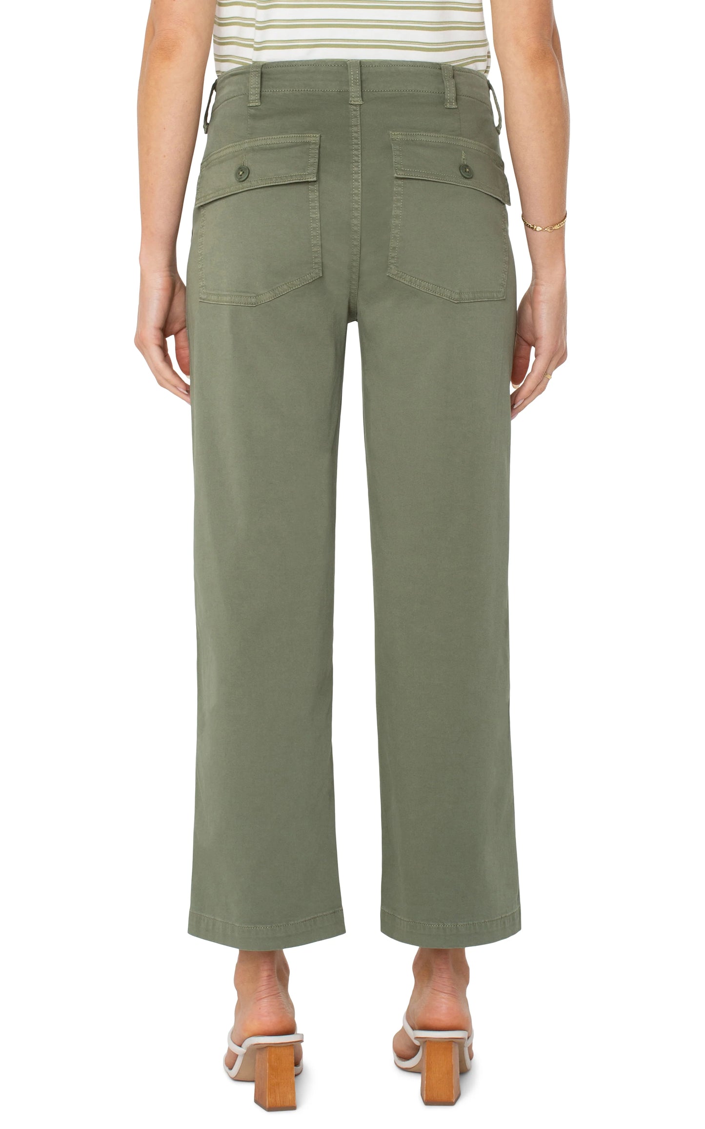 Stretch Twill Cargo Wide Leg Crop. Style LVLM5674L12