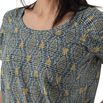 Farley Round Neck Cap Sleeve Top. Style AVM14591DR